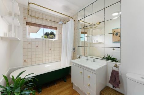 Photo of property in 6 Rangiuru Road, Otaki Beach, Otaki, 5512