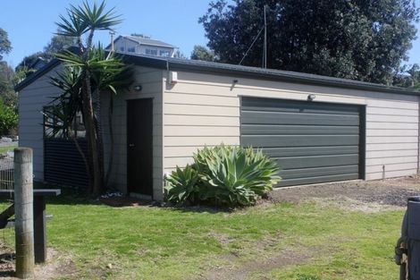 Photo of property in 23 Westside Road, Port Waikato, Tuakau, 2695