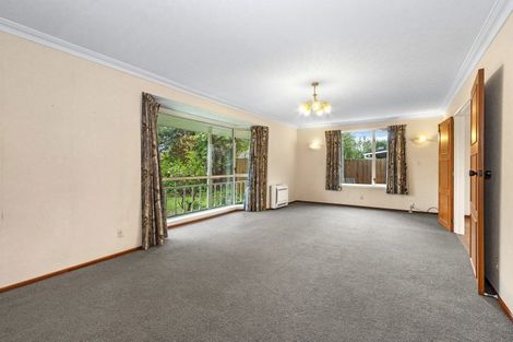 Photo of property in 40 Camberwell Place, Avonhead, Christchurch, 8042