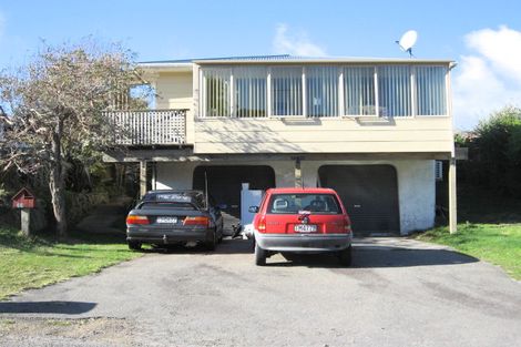 Photo of property in 11 Dell Road, Raumati South, Paraparaumu, 5032