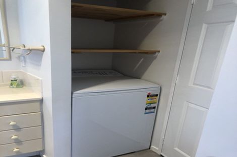 Photo of property in 39 Waiwherowhero Drive, St Andrews, Hamilton, 3200