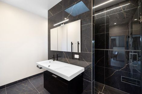 Photo of property in 16 Travertine Street, Cromwell, 9310