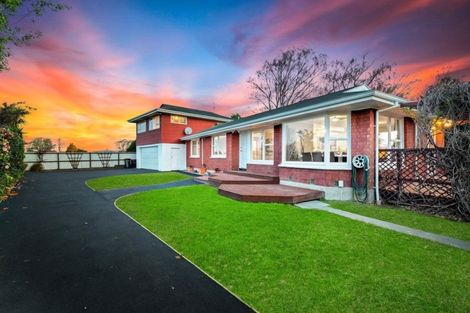 Photo of property in 15 Tralee Place, Bishopdale, Christchurch, 8053