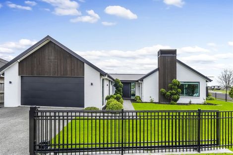 Photo of property in 2 Roy Hilton Drive, Flagstaff, Hamilton, 3210