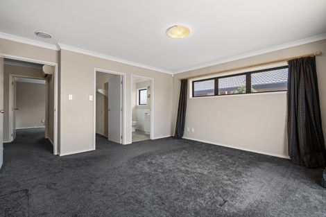 Photo of property in 1 Daniel Place, Kelvin Grove, Palmerston North, 4414