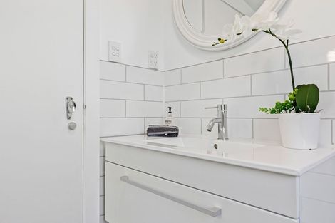 Photo of property in 12 Cheviot Street, Spreydon, Christchurch, 8024