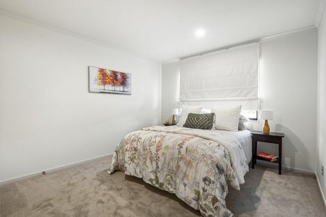 Photo of property in 74 Oakway Drive, Schnapper Rock, Auckland, 0632