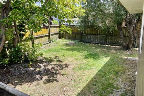 Photo of property in 29a Carillon Place, Massey, Auckland, 0614