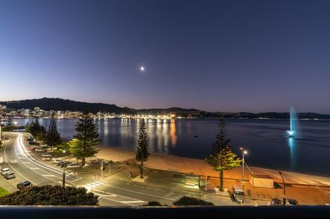 Photo of property in Broadwater Apartments, 214 Oriental Parade, Oriental Bay, Wellington, 6011