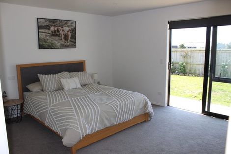 Photo of property in 2 Kotare Way, Matarangi, Whitianga, 3592