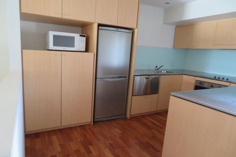 Photo of property in Sanctum Apartment, 10 Ebor Street, Te Aro, Wellington, 6011