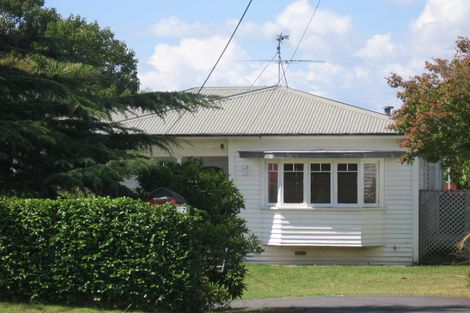 Photo of property in 27 Wattle Street, New Lynn, Auckland, 0600