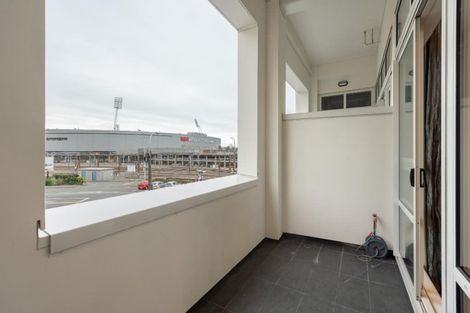 Photo of property in Stadium Garden Flats, 108/107 Thorndon Quay, Pipitea, Wellington, 6011