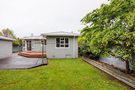 Photo of property in 4 Eton Place, Terrace End, Palmerston North, 4410