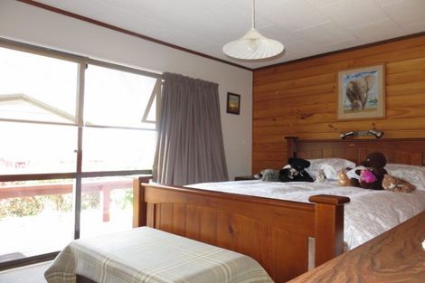 Photo of property in 121 Onemana Drive, Onemana, Whangamata, 3691