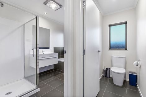 Photo of property in 37 Whitney Place, Rototuna North, Hamilton, 3210