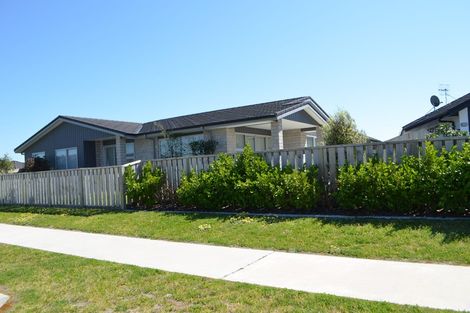 Photo of property in 9 Drabble Crescent, Papamoa Beach, Papamoa, 3118