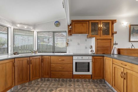 Photo of property in 5c Lindaver Grove, Merrilands, New Plymouth, 4312