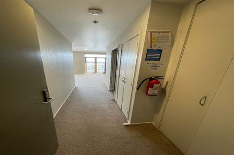 Photo of property in 2b/5 Charlotte Street, Eden Terrace, Auckland, 1021