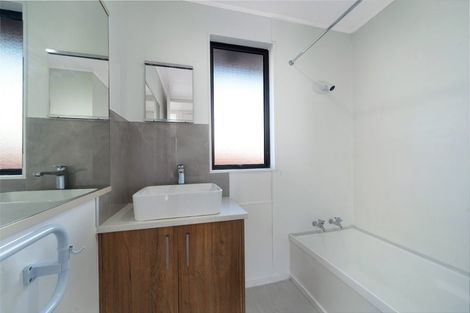 Photo of property in 11 Danube Lane, Glen Eden, Auckland, 0602