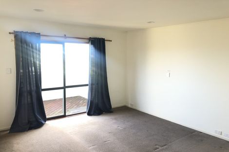Photo of property in 23 Bluebird Crescent, Unsworth Heights, Auckland, 0632