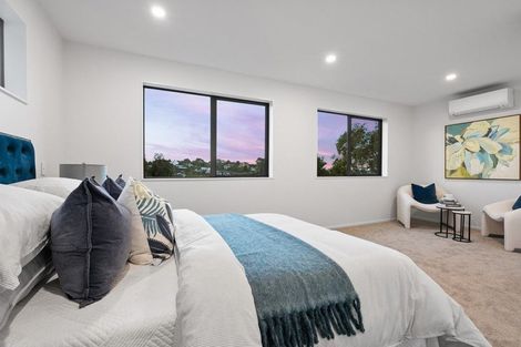 Photo of property in 144a Oaktree Avenue, Browns Bay, Auckland, 0630