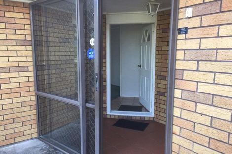 Photo of property in 16 Gala Place, Henderson, Auckland, 0612