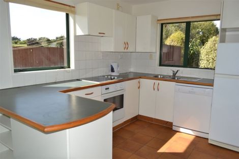 Photo of property in 33a Broadway Avenue, Waikuku Beach, 7473