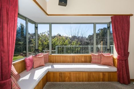 Photo of property in 71 Napier Terrace, Hospital Hill, Napier, 4110