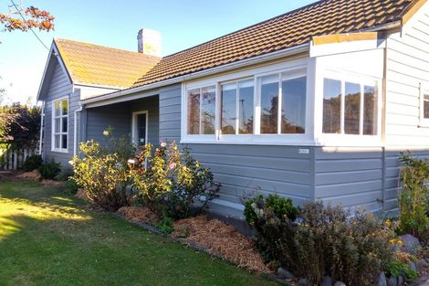 Photo of property in 71 Mckenzie Street, Geraldine, 7930