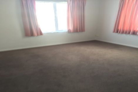 Photo of property in 3a Andover Way, Goodwood Heights, Auckland, 2105