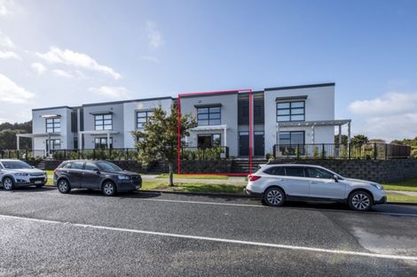 Photo of property in 45 Eugenia Rise, Totara Heights, Auckland, 2105