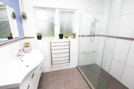 Photo of property in 4 Clare Place, Pirimai, Napier, 4112