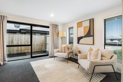 Photo of property in 160 Faringdon Boulevard, Rolleston, 7615