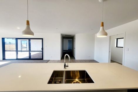 Photo of property in 5 Thorn Place, Levin, 5510