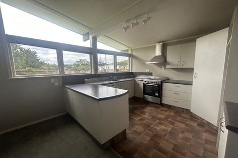 Photo of property in 5 Mcdonald Place, Awapuni, Palmerston North, 4412