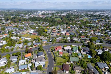 Photo of property in 42 Forest Lake Road, Forest Lake, Hamilton, 3200