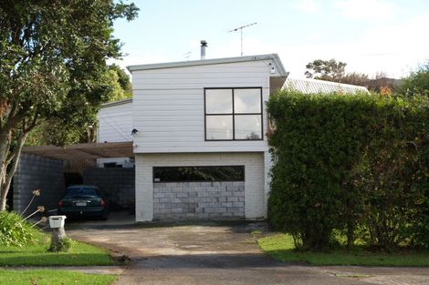 Photo of property in 72 Churchill Road, Cockle Bay, Auckland, 2014