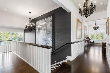 Photo of property in 290 Jervois Road, Herne Bay, Auckland, 1011