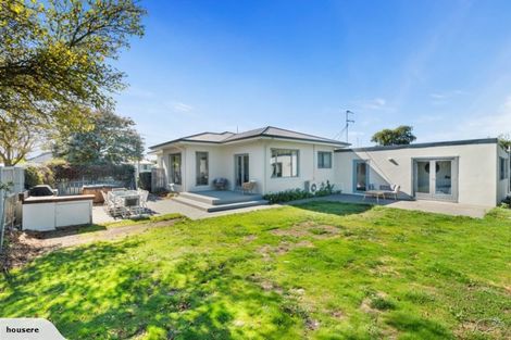 Photo of property in 33 Croziers Road, St Albans, Christchurch, 8052