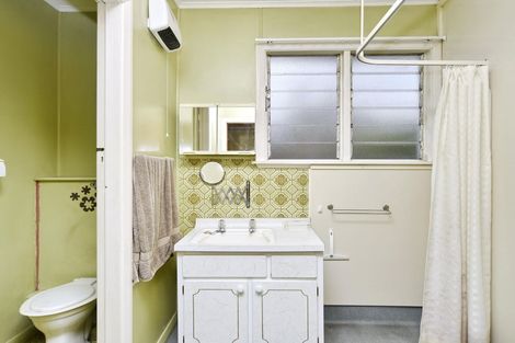 Photo of property in 54 Jennifer Street, Bryndwr, Christchurch, 8053