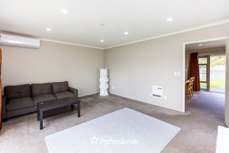 Photo of property in 64 Evergreen Crescent, Trentham, Upper Hutt, 5018