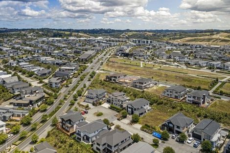 Photo of property in 7 Shelby Place, Long Bay, Auckland, 0630