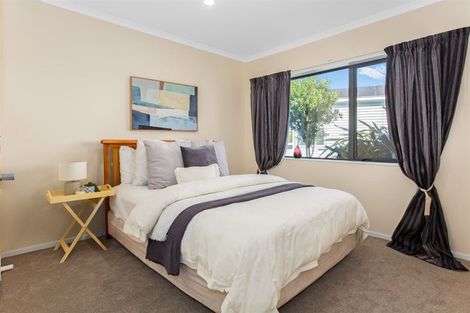 Photo of property in 48 Kahurangi Heights, Aotea, Porirua, 5024