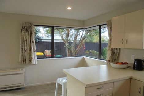 Photo of property in 2/39 Jennifer Street, Bryndwr, Christchurch, 8053