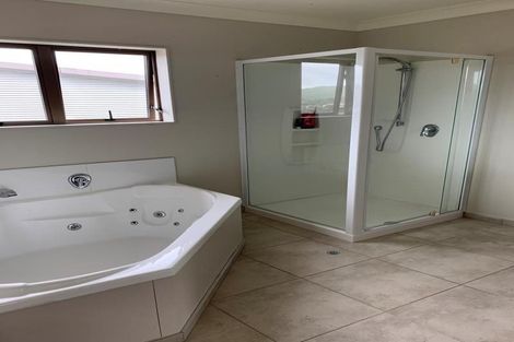 Photo of property in 6 Port Lane, Whitby, Porirua, 5024