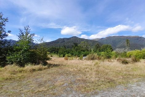 Photo of property in 1350 Lake Brunner Road, Inchbonnie, Kumara, 7875