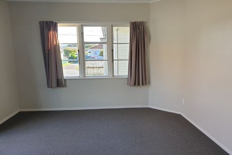 Photo of property in 14 Hall Crescent, Epuni, Lower Hutt, 5011