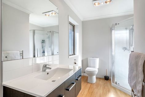 Photo of property in 12 Hawthorn Mews, Rangiora, 7400