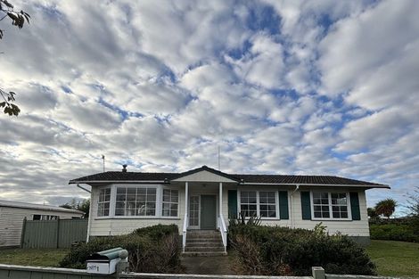 Photo of property in 1 Fairlight Place, Manurewa, Auckland, 2102